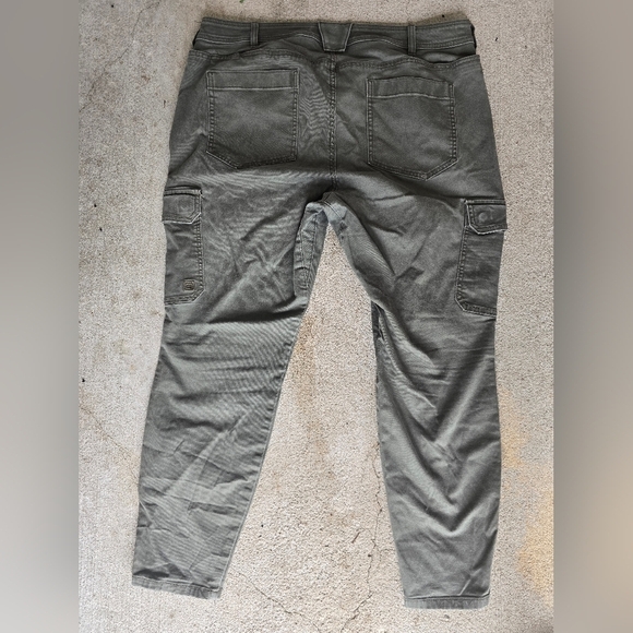 5.11 Tactical Cargo Chino Pants Women Sz 16 Green Mid Rise 36x29  Casual - Picture 10 of 12